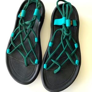 Teva Hurricane XLT infinity sandal size 10 women’s in very good condition.
